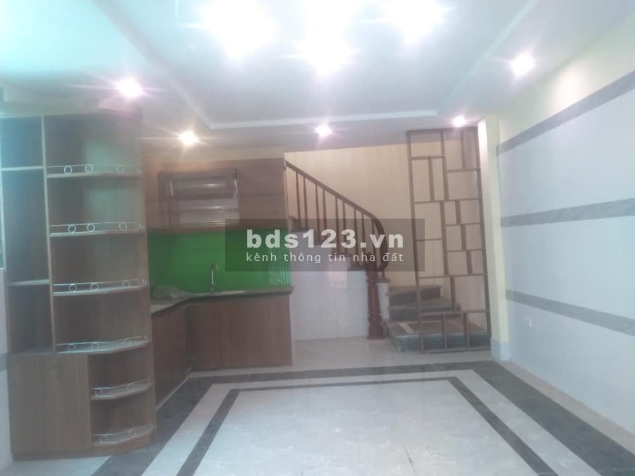 Hiếm nhà Cổ Điển, huyện Thanh Trì diện tích 38m2 5 tầng đúc giá 2.65 tỷ LH 0886644228