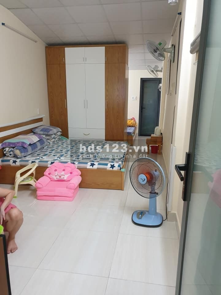 Bán nhà hẻm xe tải, 50m2, 3 phòng ngủ ngay chợ Bà Chiểu phường 2 Bình Thạnh chỉ có 4 tỷ
