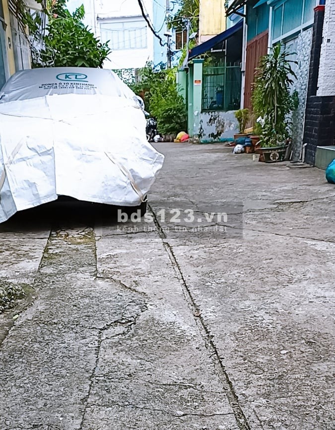 Covid kẹt tiền bán nhà Nguyễn Sơn, hẻm xe hơi, diện tích 48m2 gần mặt tiền chỉ 4,5 tỷ