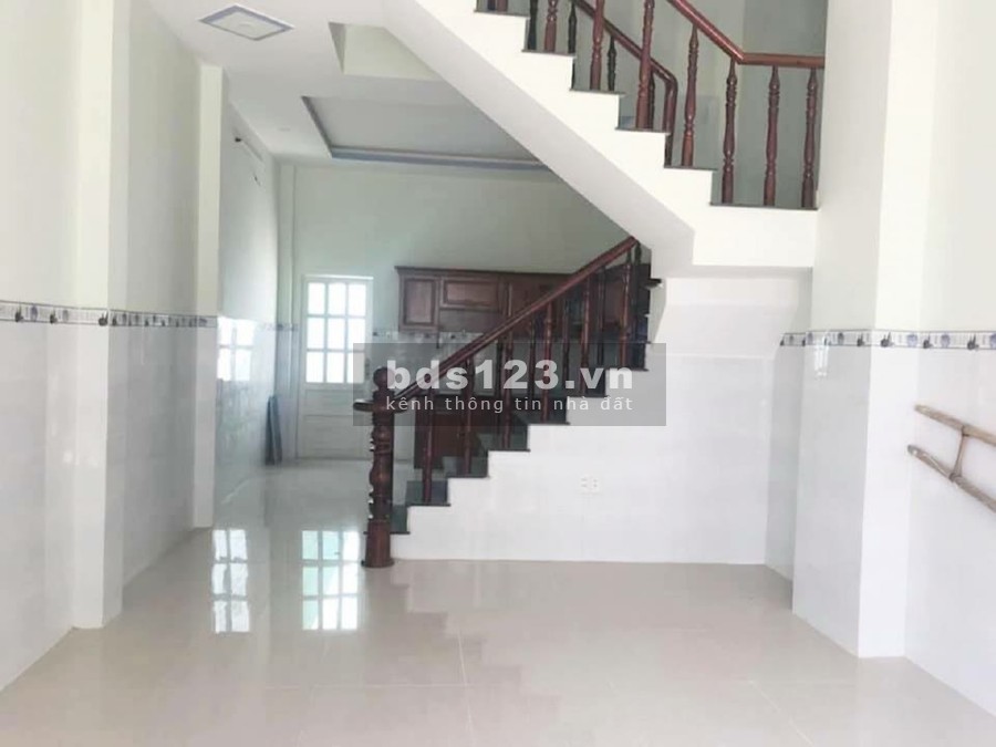 Covid kẹt tiền bán nhà Nguyễn Sơn, hẻm xe hơi, diện tích 48m2 gần mặt tiền chỉ 4,5 tỷ