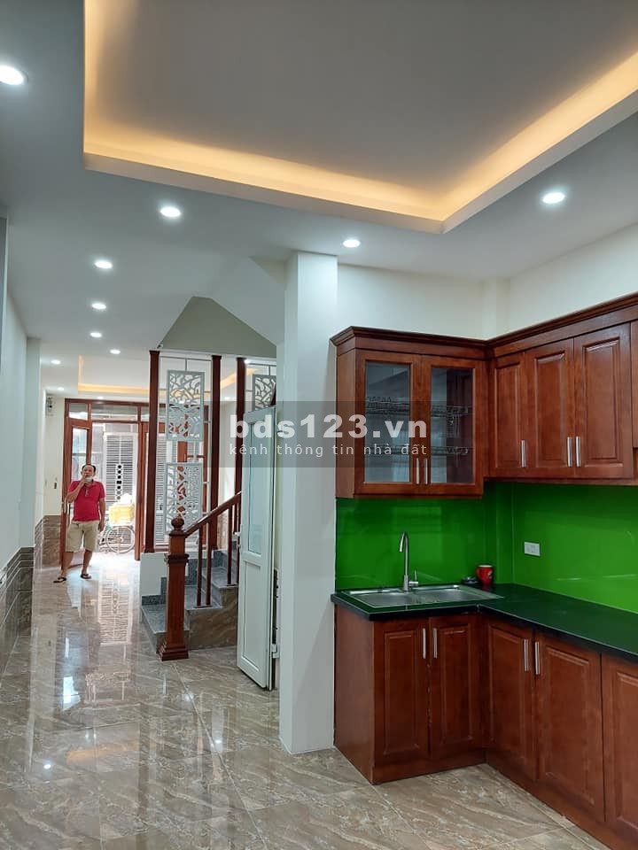 Cần bán nhà Kim Giang siêu đẹp, gần ô tô 5 tầng diện tích sử dụng 45m2 giá 4.45 tỷ, lh 0941570196