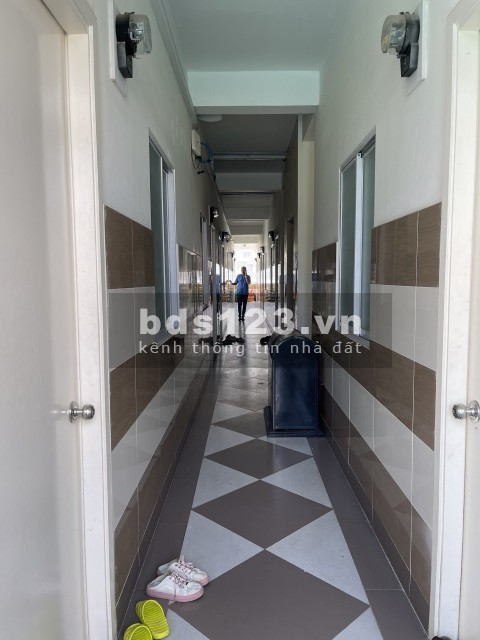 Bán nguyên căn 1 trệt, 3 lầu pháp lí chuẩn, Quận Thủ Đức,…