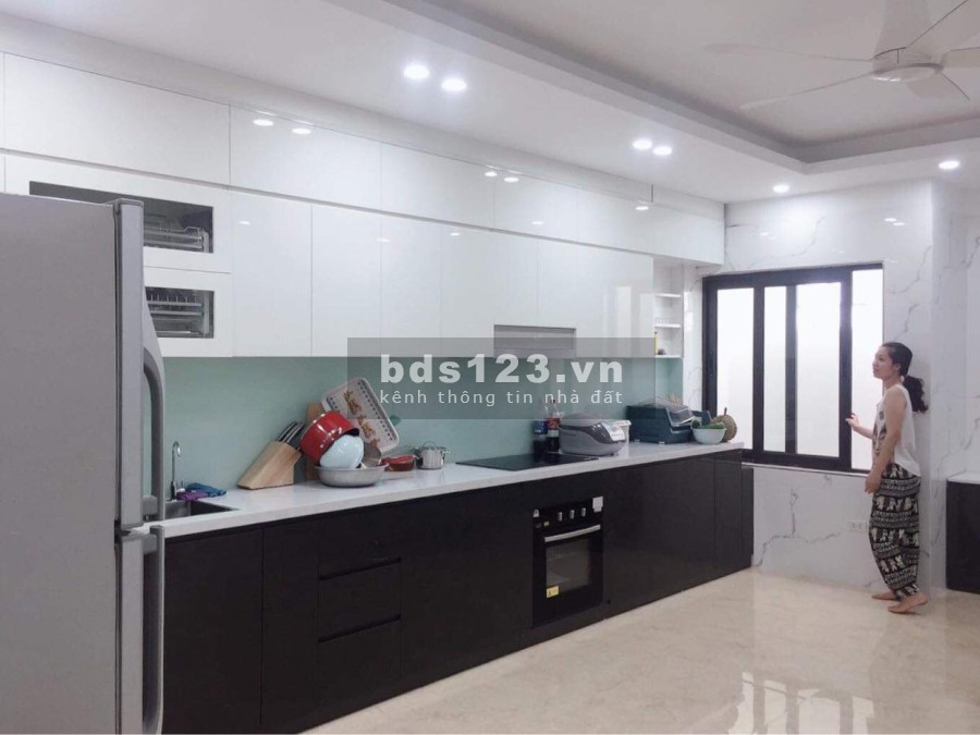 Nhà 7T Phú Diễn 74m2, thang máy, tiện KD, vỉa hè, oto đỗ cửa, Chỉ 15 tỷ, LH 0392969999