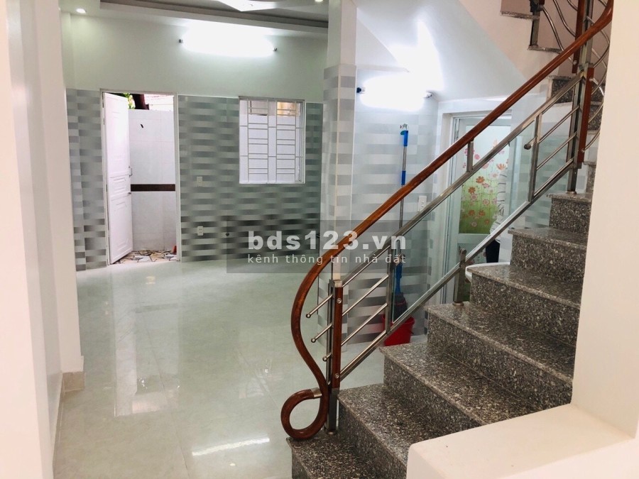 Chủ ngộp bán gấp nhà 1T1l 65m2, HXH 8m, Ngay MT Xuân Thới Sơn 3, Hóc Môn, Giá 800TR, SHR