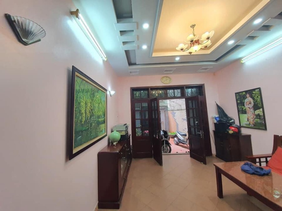 VIP Bán nhà mặt ngõ Hoàng Quốc Việt Hà Nội phân lô kd ô tô dt 95m2, 4 tầng, giá 13 tỷ 0902224679