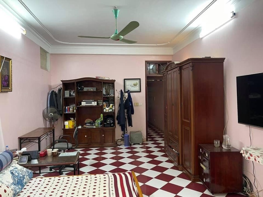 VIP Bán nhà mặt ngõ Hoàng Quốc Việt Hà Nội phân lô kd ô tô dt 95m2, 4 tầng, giá 13 tỷ 0902224679