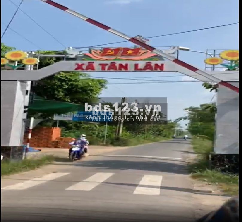 Miếng đất diện tích sử dụng 1000m2 xã Tân Lân huyện Cần Đước giá bán 1.3 tỷ, vị trí đẹp