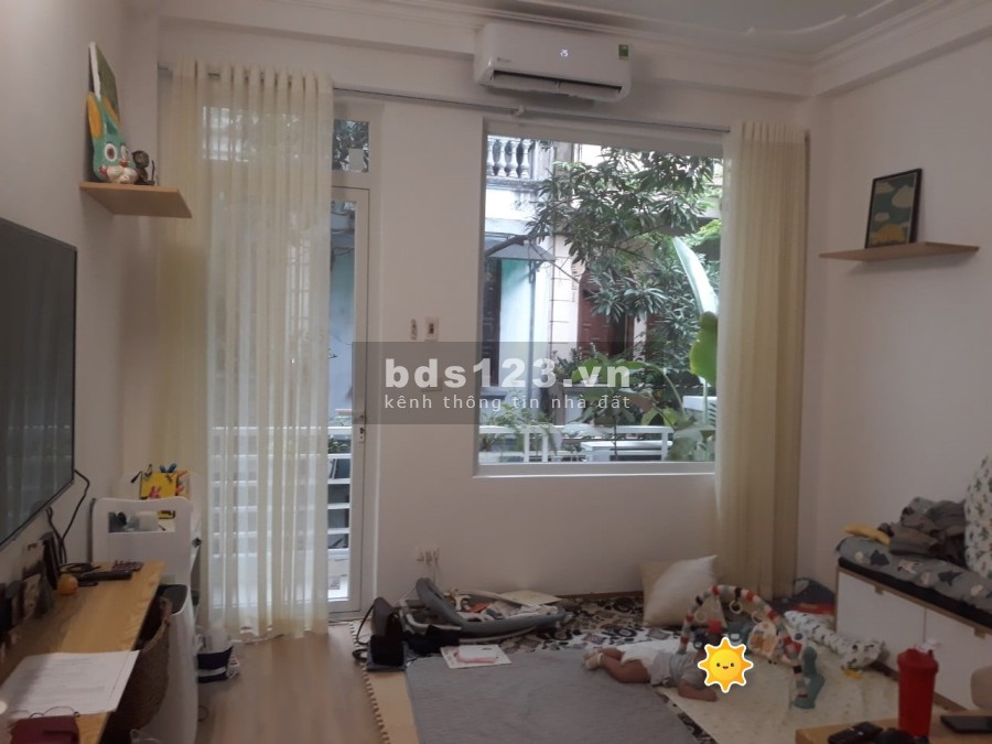Bán nhà, ô tô đỗ cửa, Cầu Diễn, diện tích sử dụng 37m2, đúc kiên cố 5 tầng, giá hơn 2 tỷ