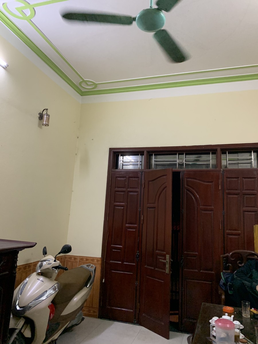 Bán nhà 3 tầng, 4 ngủ, 3 vệ sinh đường oto Xuân Nộn đường trước nhà 3.5m ô tô vào tận cửa