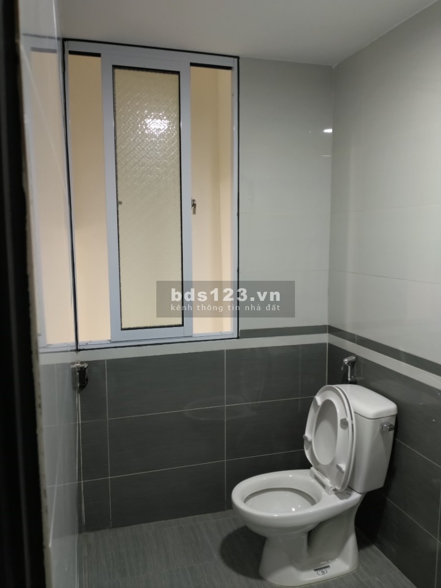 Bán nhà 4 Tầng Tây Tự Quận Bắc Từ Liêm sổ đẹp đường rộng gần ô tô đỗ ngày đêm 2.1 tỷ