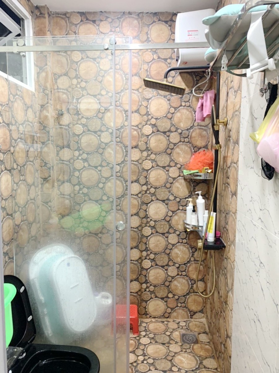 Nhà đẹp nguyên căn diện tích sử dụng 4.2*7m đúc kiên cố 2 lầu hẻm Trần Phú P9 Quận 5