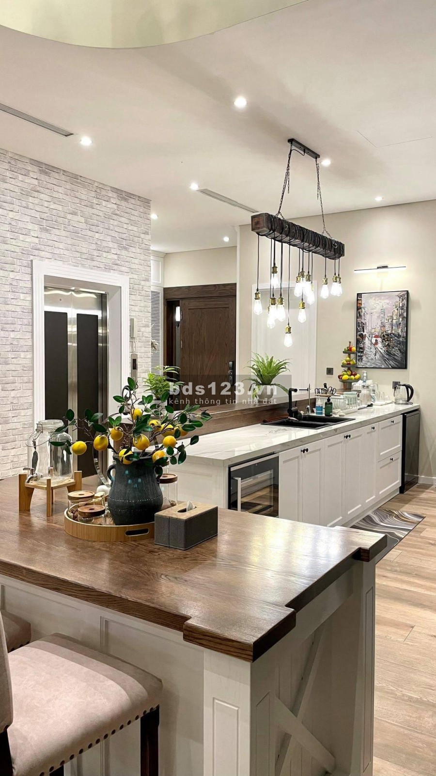 Biệt thự sang trọng sân vườn bể bơi diện tích 400m2 3 mặt thoáng nội thất xịn thương lượng