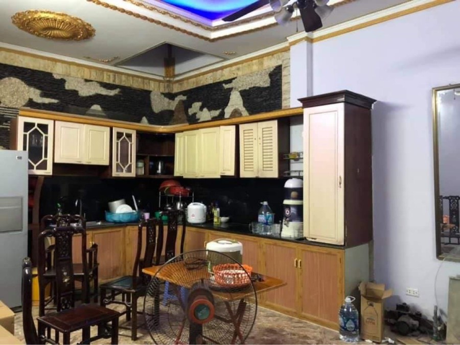 Bán nhà nguyên căn hiếm Cạnh Roya City, kinh doanh đỉnh cao 5 tầng giá bán 14,3 tỷ