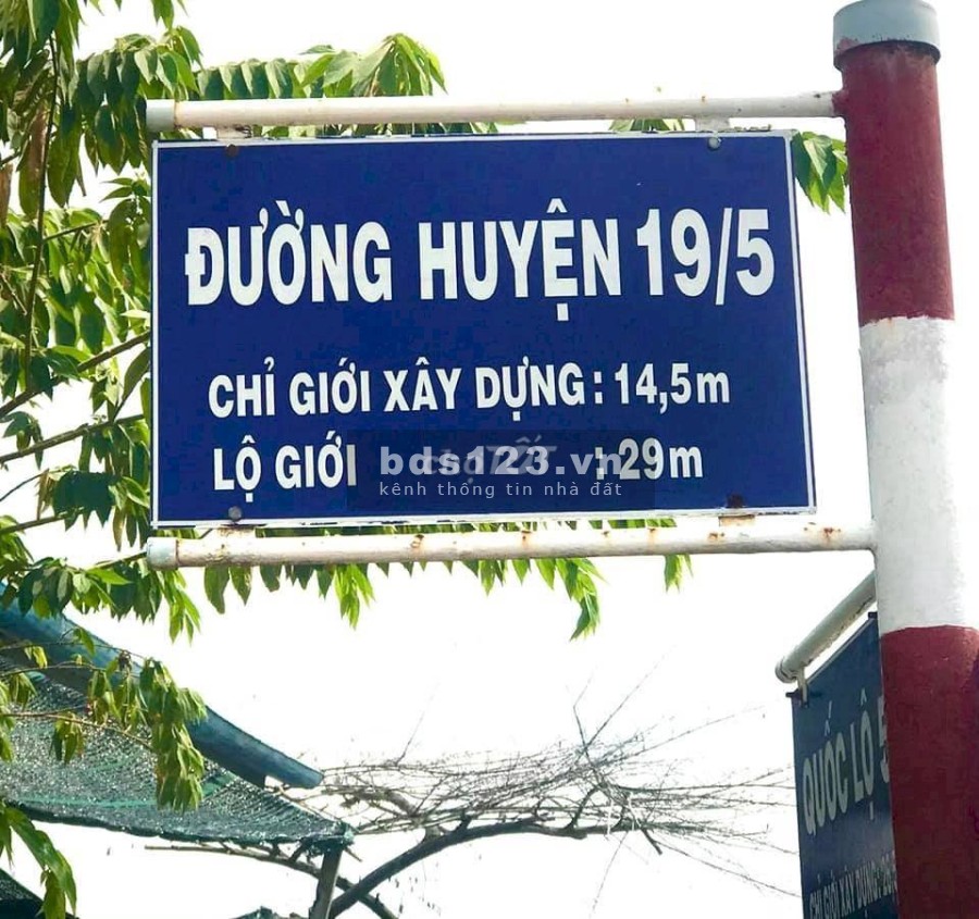Miếng đất diện tích sử dụng 1000m2 xã Tân Lân huyện Cần Đước giá bán 1.3 tỷ, vị trí đẹp