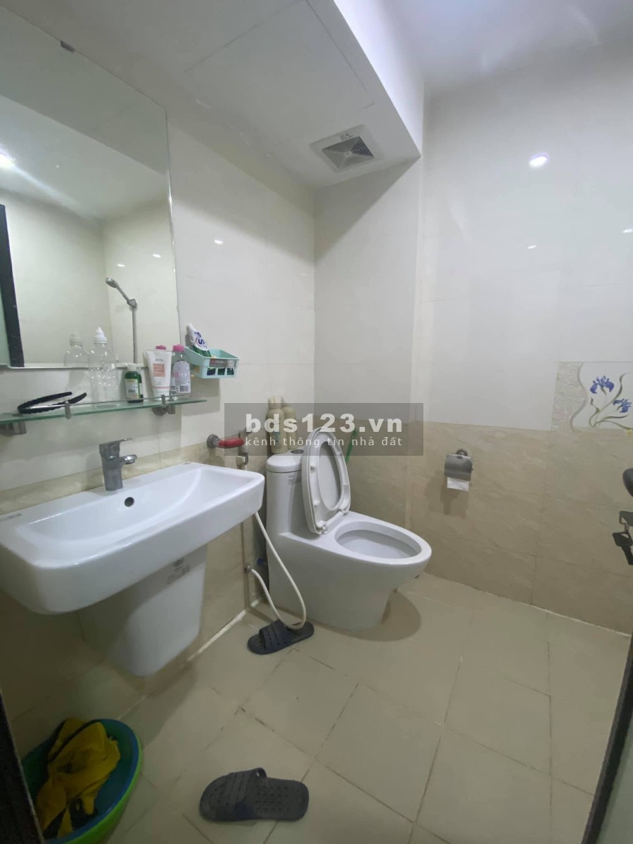 Bán nhà, ô tô đỗ cửa, Cầu Diễn, diện tích sử dụng 37m2, đúc kiên cố 5 tầng, giá hơn 2 tỷ