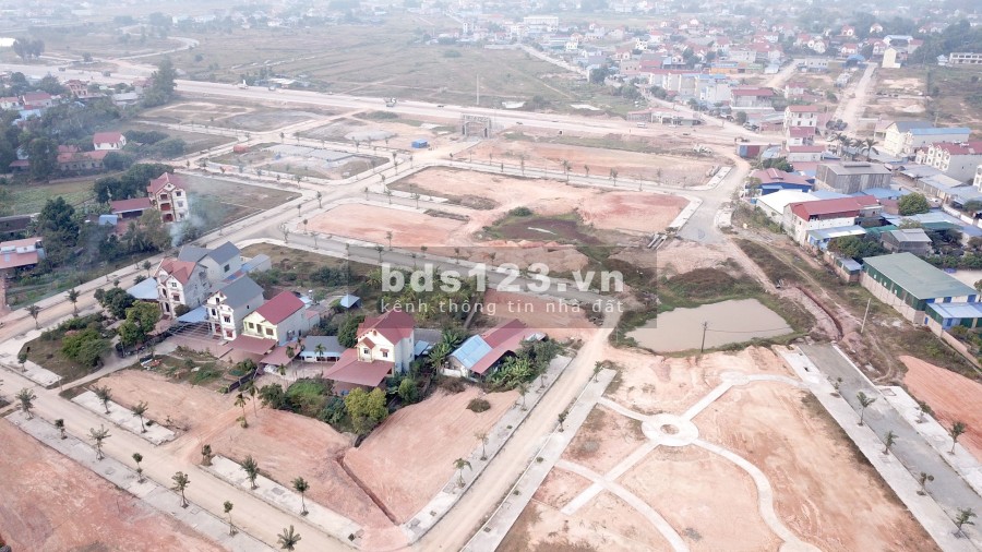 Chính chủ cần bán nhanh 2 lô đất view vườn hoa và TTTM D09 Tấn Đức JSC giá đầu tư