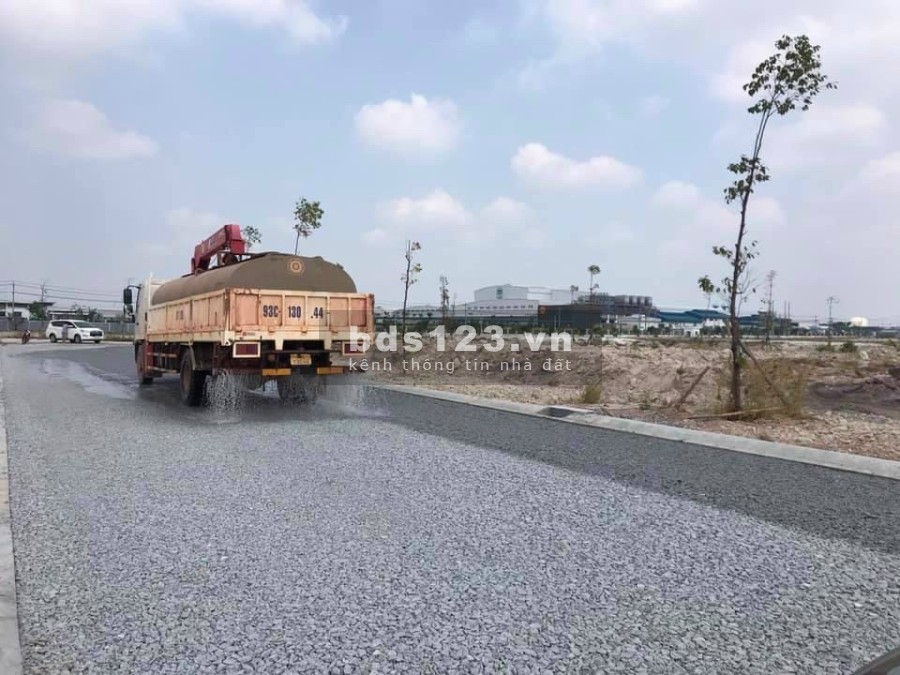 Chỉ còn 1 lô duy nhất đối diện cổng Khu Công Nghiệp Becamex giá 9,1tr/m2