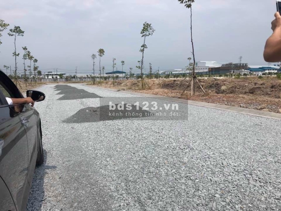 Chỉ còn 1 lô duy nhất đối diện cổng Khu Công Nghiệp Becamex giá 9,1tr/m2