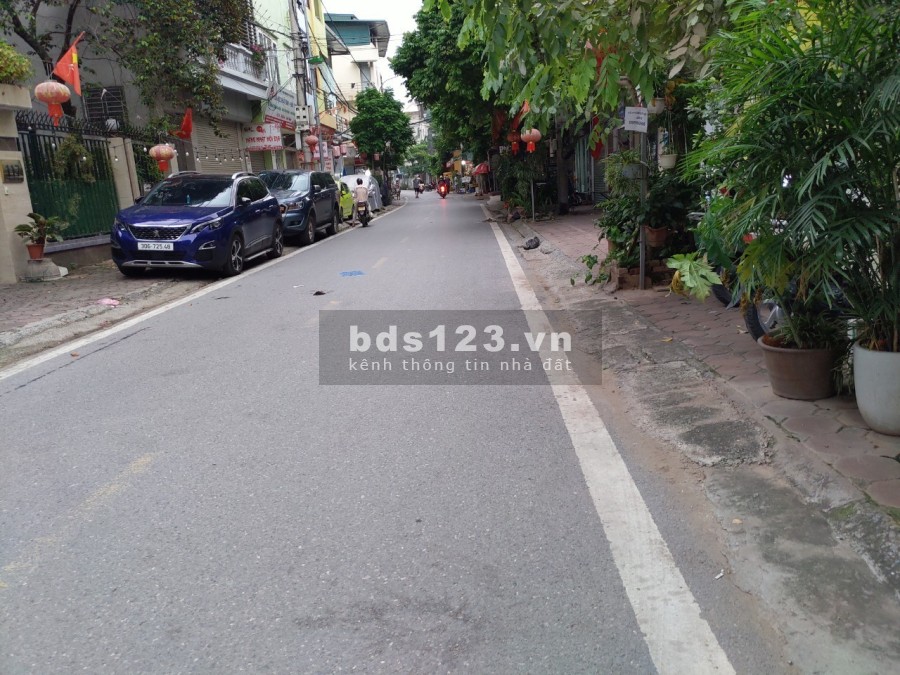 Nhà bán chính chủ Quận Hoàng Mai, đẹp nhất lô góc 2 mặt tiền ô tô tránh, lh 0948642020