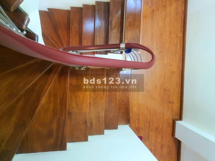 Bán nhà Đinh Công Thượng, Quận Hoàng Mai, gía rẻ dtsd 35m2, 4 tầng ô to đỗ cửa, sổ nở hậu