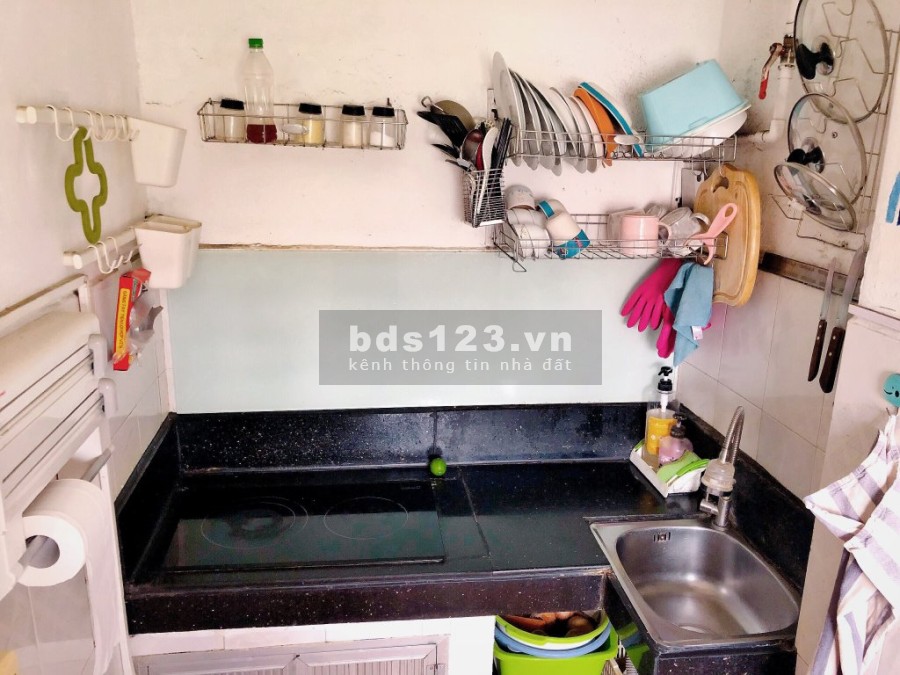 Cho thuê căn hộ chung cư góc đầu hồi nhà D8, Thành Công, Hà Nội giá 5.5 triệu/tháng