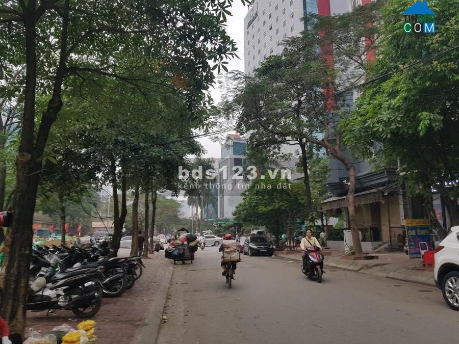 Nhà mặt phố Vip Cầu Giấy lô góc 3 mặt thoáng vĩnh viễn kinh doanh đỉnh cao, đúc 5 tầng