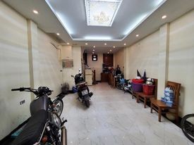 Bán Nhà Hoàng Cầu, Đặng Tiến Đông 45m 5 Tầng MT 4,2m, Ô Tô, 2 Mặt Ngõ. Nhỉnh 7 tỷ.