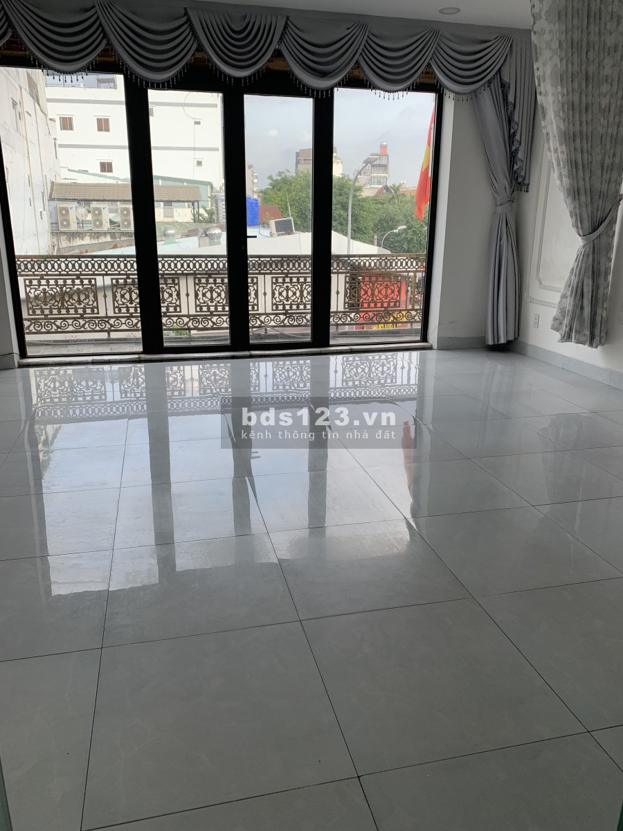 Chính chủ cần bán nhà 6m X 8m số 49 Trần Quốc Toản kiên cố gồm hầm trệt lững 4 lầu và sân thượng