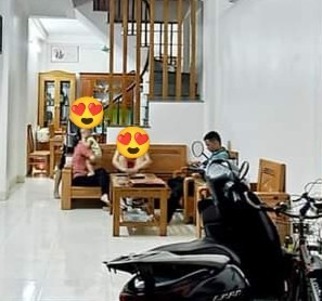 Hàng hiếm Kim Chung ô tô đỗ cửa nhà chủ nhà tặng nội thất vào ở luôn giá chỉ 2 tỷ hơn.