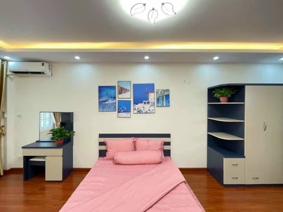 Bán nhà Hoàng Quốc Việt Cầu Giấy, 5 tầng diện tích 65m2, mt…