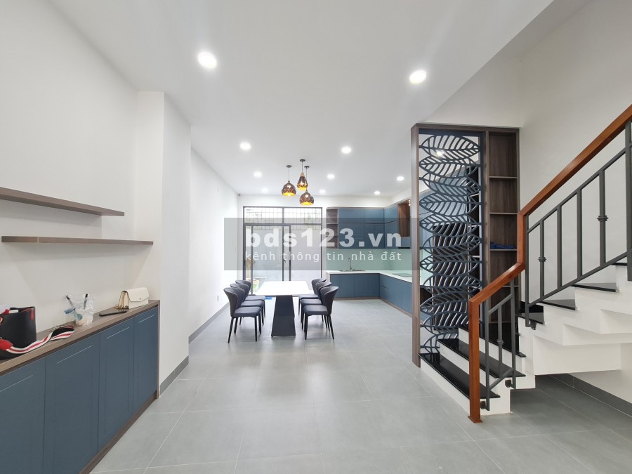 Bán nhà 3 tầng mới đẹp đường số 17 Hà Quang 2, tp. Nha Trang giá bán 6.5 tỷ, sổ sẵn