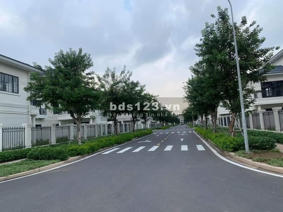 Bán căn dinh thự Zone 4 Swanbay lớn nhất đẹp nhất view Landmark 81, giá chỉ 59 triệu/m2
