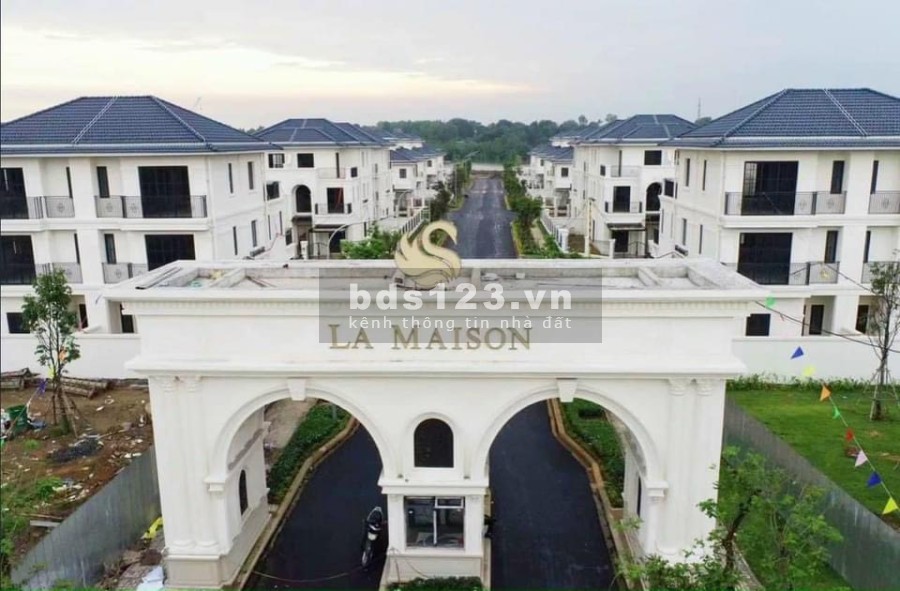 Bán căn dinh thự Zone 4 Swanbay lớn nhất đẹp nhất view Landmark 81, giá chỉ 59 triệu/m2