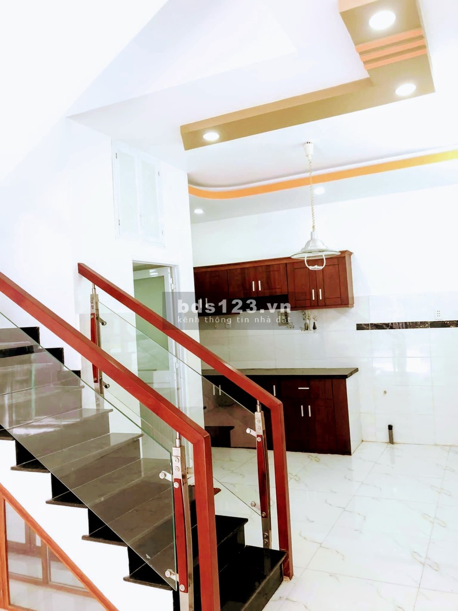 Ban Nhà Phạm Văn Chiêu P16 Gò Vấp Giá Giảm 200 Triệu đúc bê tông cốt thép chắc chắn