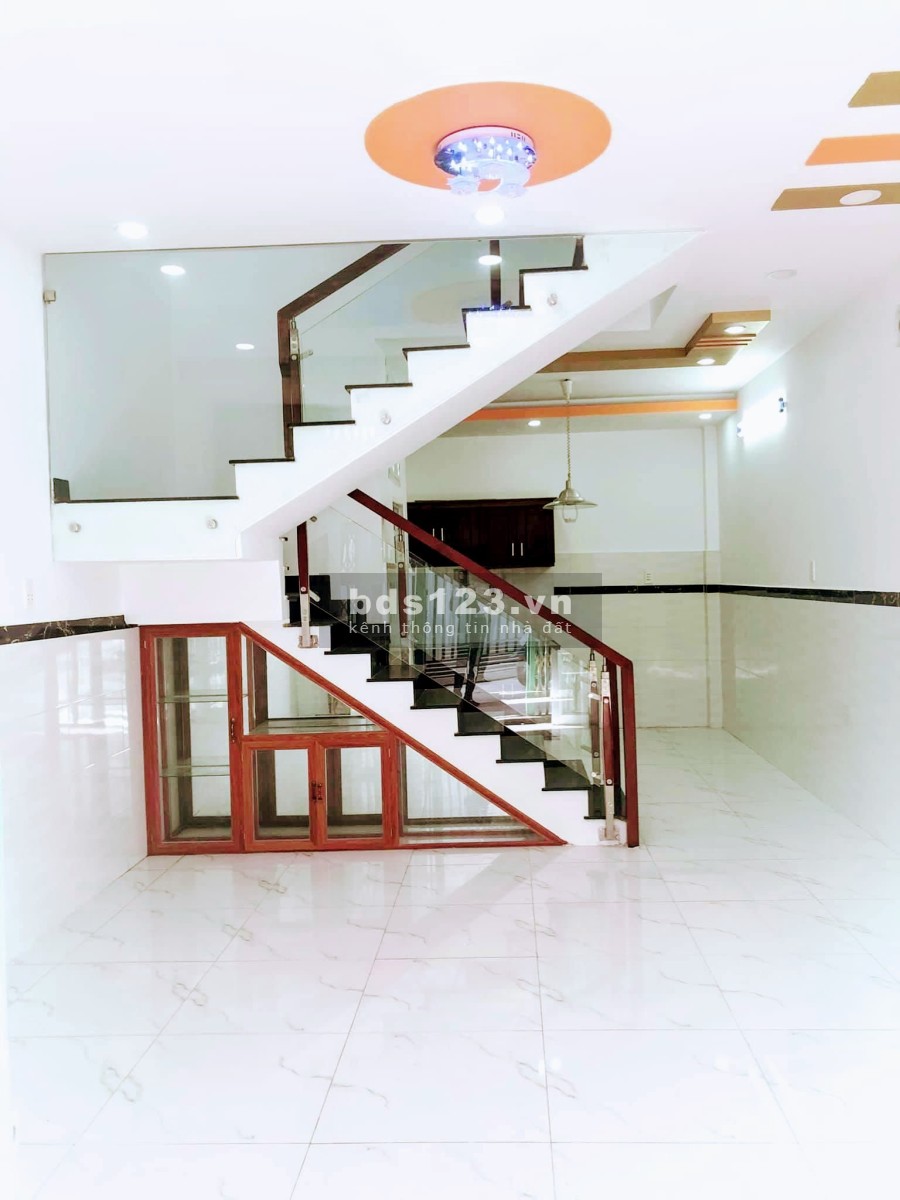 Ban Nhà Phạm Văn Chiêu P16 Gò Vấp Giá Giảm 200 Triệu đúc bê tông cốt thép chắc chắn