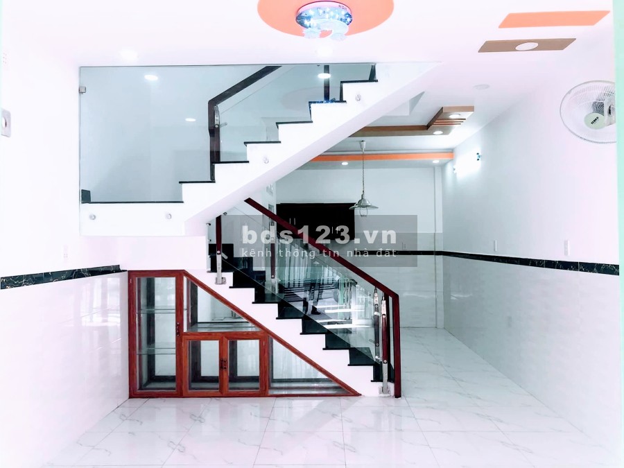Ban Nhà Phạm Văn Chiêu P16 Gò Vấp Giá Giảm 200 Triệu đúc bê tông cốt thép chắc chắn
