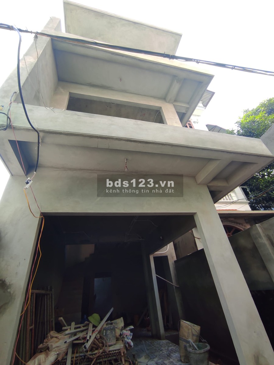 Bán nhà Phúc Lợi, diện tích sử dụng 71m2, 3 tầng, giá 4,3 tỷ ô tô đỗ cửa nhà đẹp 2 thoáng