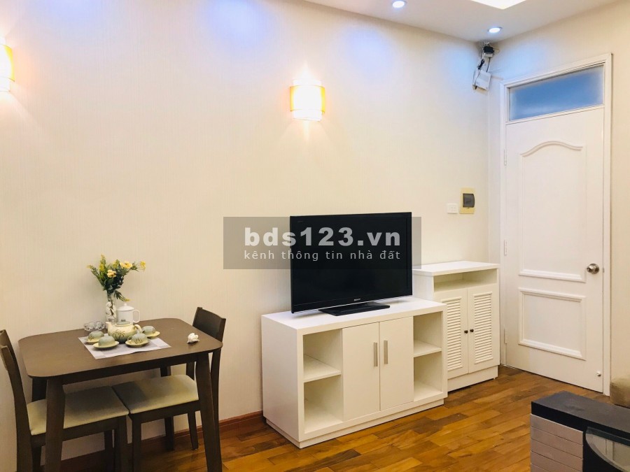 Cho thuê Chung cư 17T1 Trung Hòa Nhân Chính, căn 1 ngủ, full đồ, 8 triệu/th. LH 0377983070