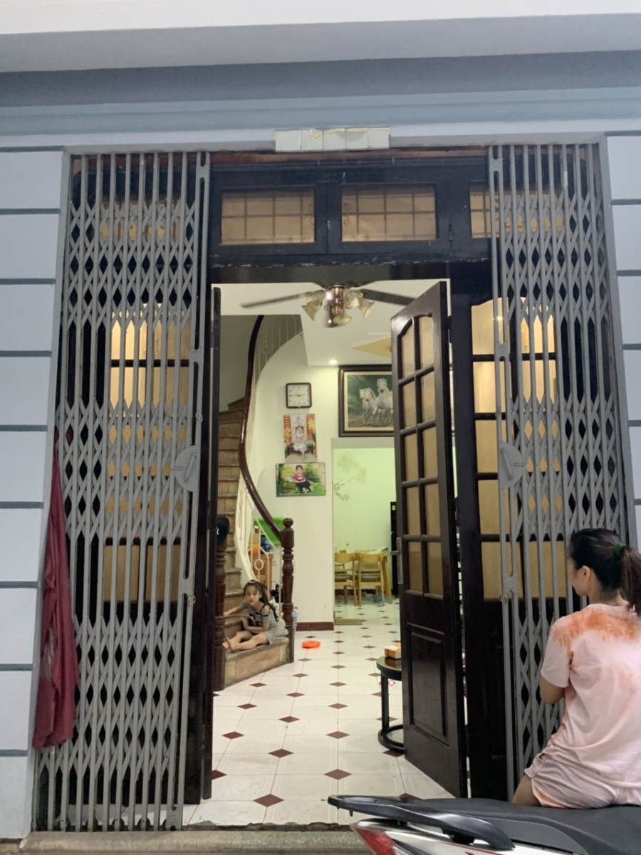 Bán nhanh nhà Khương Trung, Thanh Xuân dtsd 44m2, 4 tầng, mặt tiền 4m, giá bán 4,2 tỷ