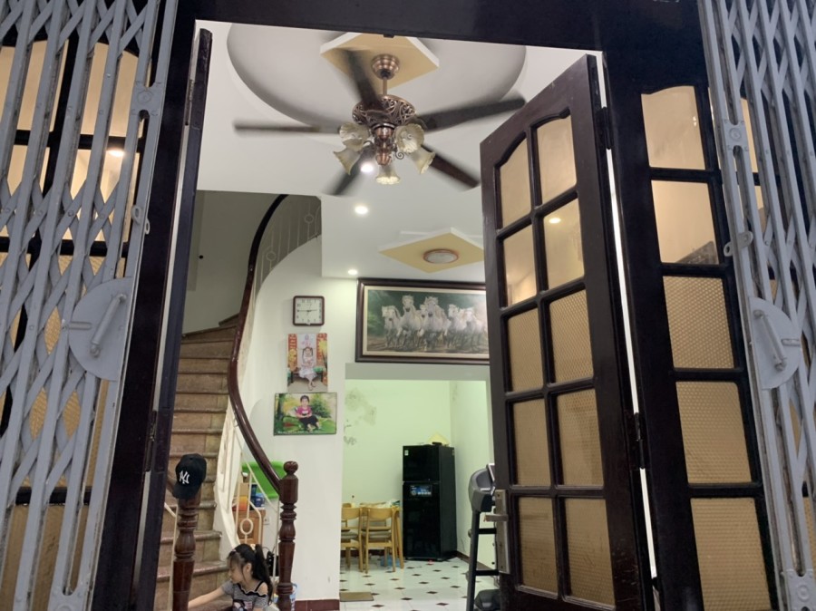 Bán nhanh nhà Khương Trung, Thanh Xuân dtsd 44m2, 4 tầng, mặt tiền 4m, giá bán 4,2 tỷ