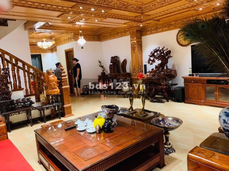 Bán nhà Quan Nhân Thanh Xuân Thang máy view hồ ô tô tránh 110m2 6 tầng mt 6.2m Giá 23.8 tỷ