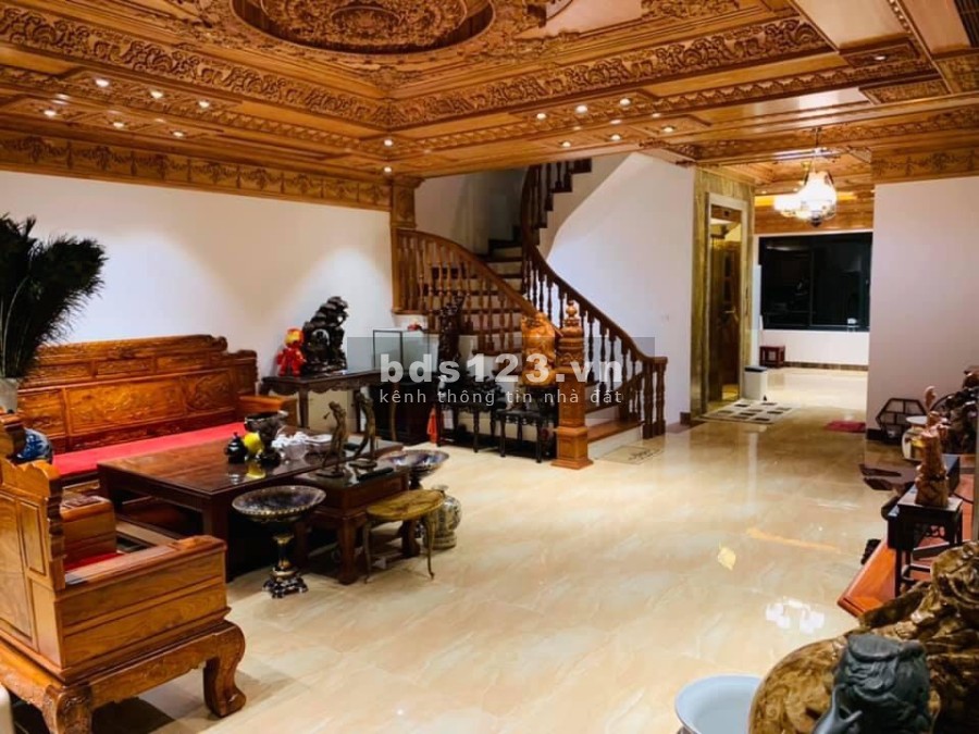 Bán nhà Quan Nhân Thanh Xuân Thang máy view hồ ô tô tránh 110m2 6 tầng mt 6.2m Giá 23.8 tỷ