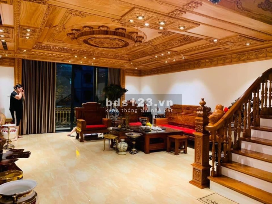 Bán nhà Quan Nhân Thanh Xuân Thang máy view hồ ô tô tránh 110m2 6 tầng mt 6.2m Giá 23.8 tỷ