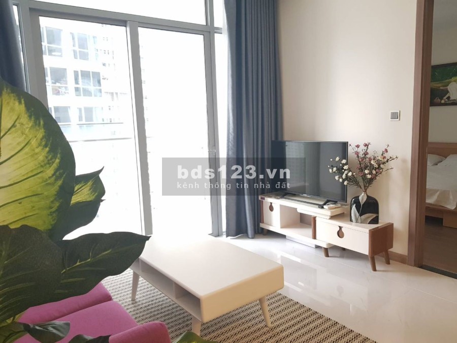 Cho thuê căn hộ cao cấp 1 phòng ngủ tại Vinhomes Central Park giá rẻ nhất khu vực.