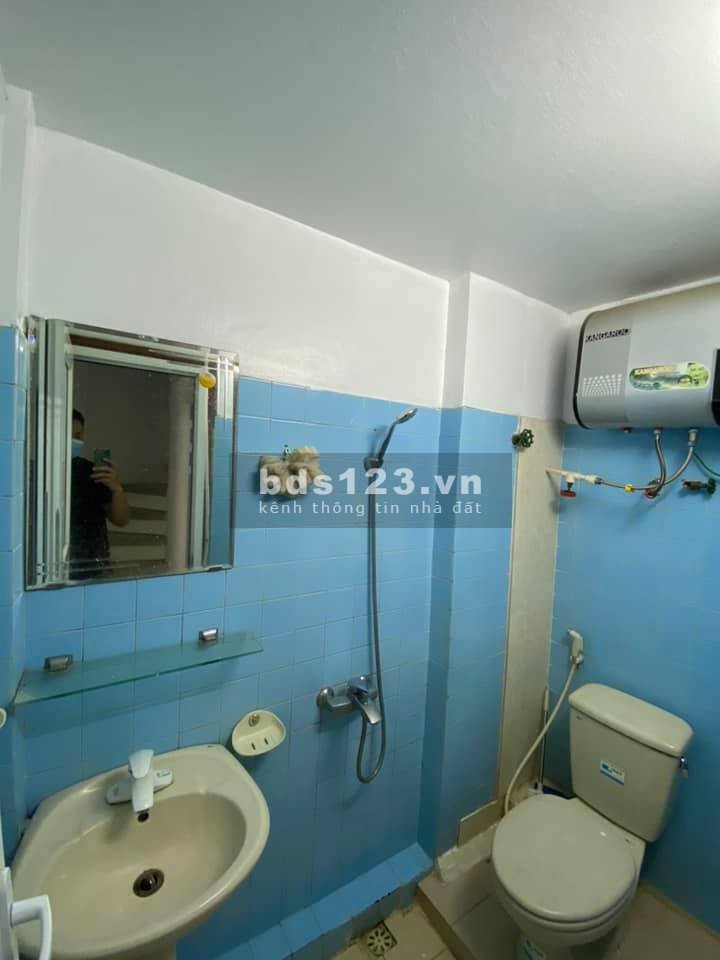 Bán nhà nguyên căn Nguyễn Ngọc Vũ, vị trí cực đẹp ngõ thoáng, gần phố dtsd 31m2, giá 3.5 tỷ