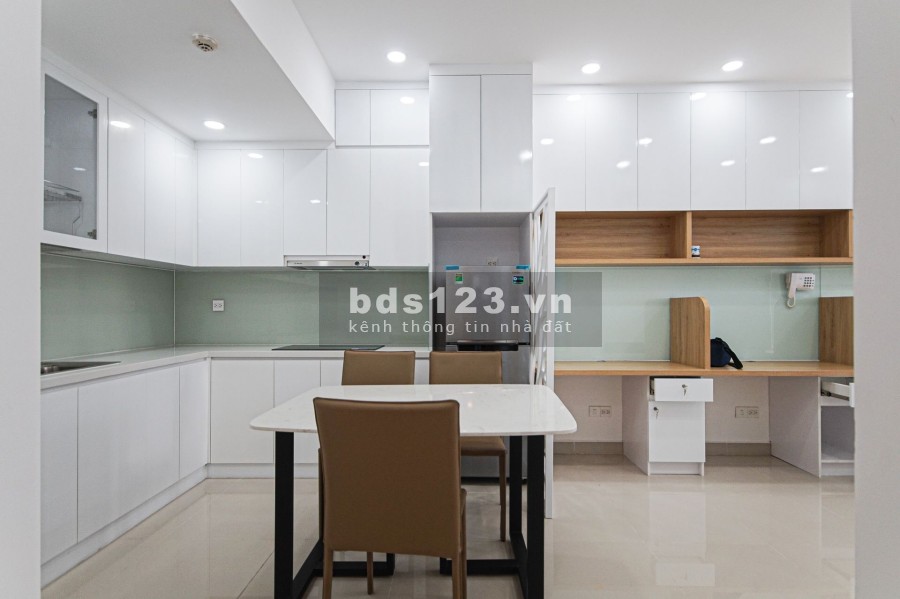 Cho thuê căn góc view sông, đầy đủ nội thất tại VHCP, giá tốt nhất KV