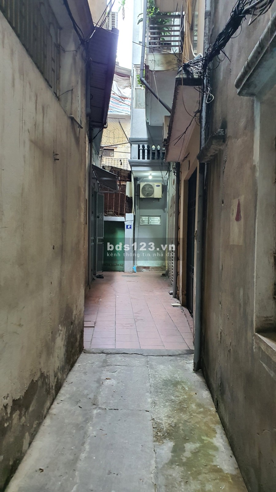 Bán nhà Kim Ngưu, diện tích sử dụng 23m2, đúc 4 tầng, ở ngay, giá bán 1.9 tỷ lh 0988525721