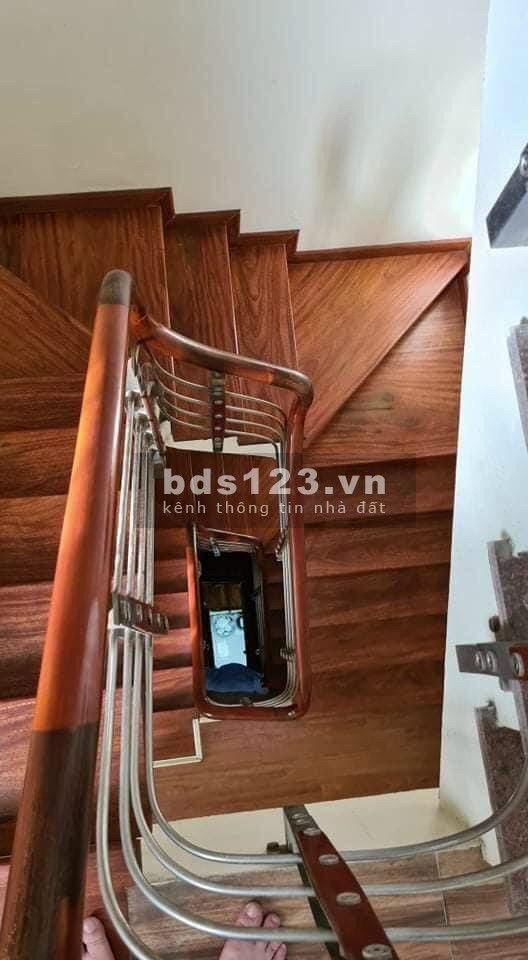 Bán Nhà Tô Hiệu Quận Hà đông diện tích sử dụng 36m2 đúc kiên cố 6 tầng mặt tiền 3.2m
