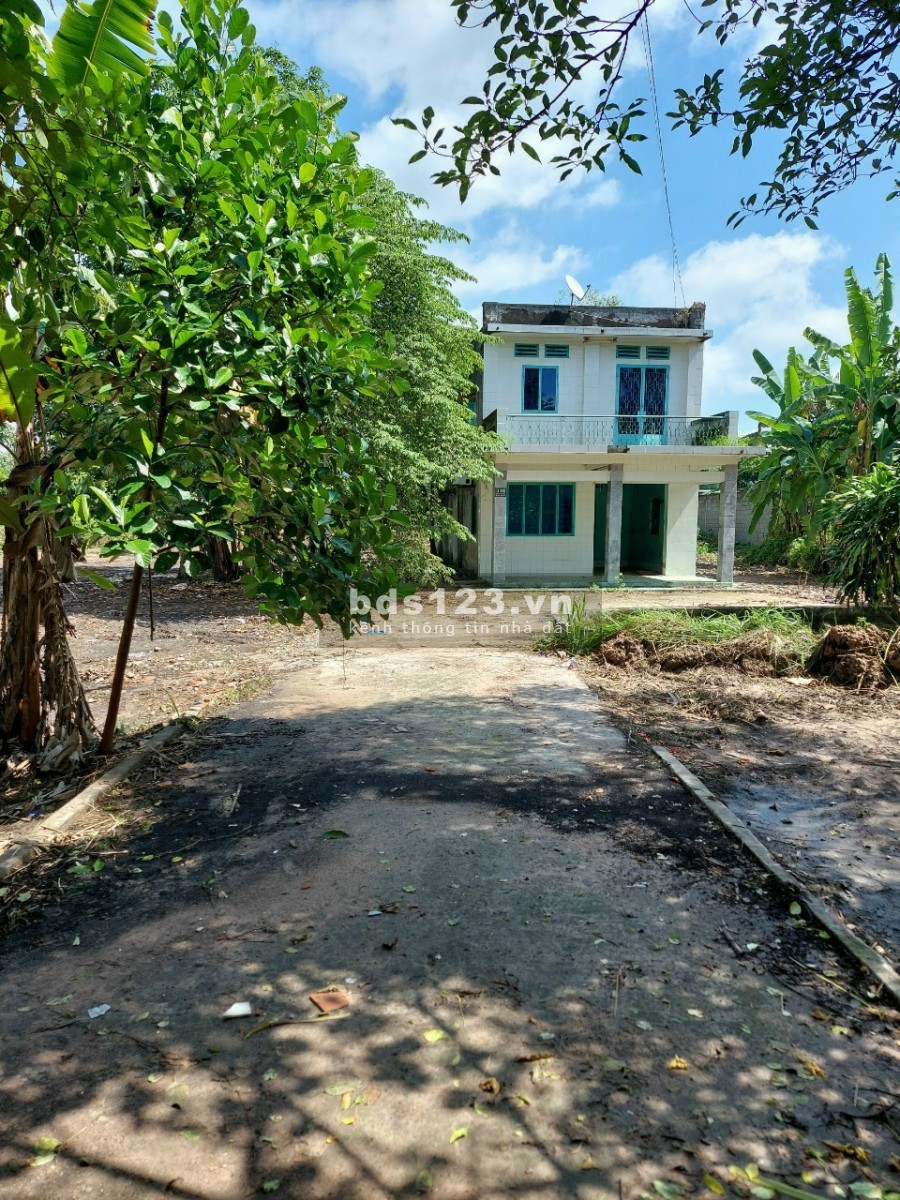 Cần bán đất mặt tiền Bến Súc xã An Phú Củ Chi 30x61 tổng 1829m2 có 500m2 thổ cư