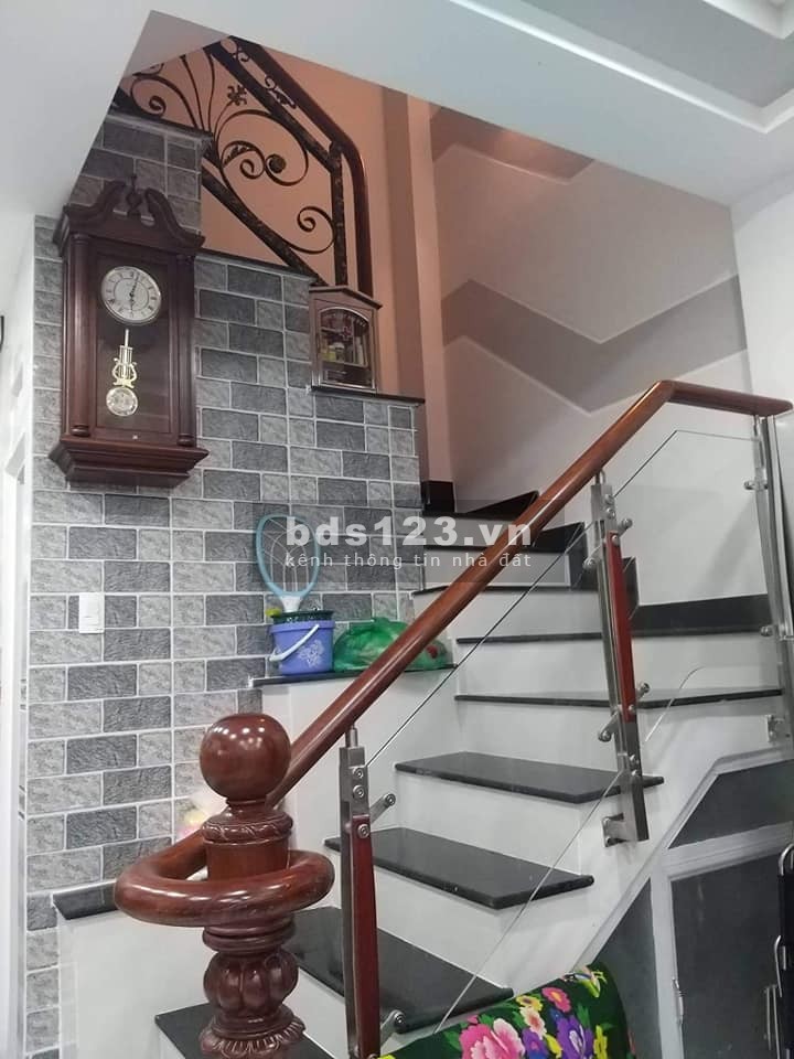Cần bán gấp nhà nguyên căn Thích Quảng Đức, p5, Phú Nhuận, đúc bê tông kiên cố 5 tầng